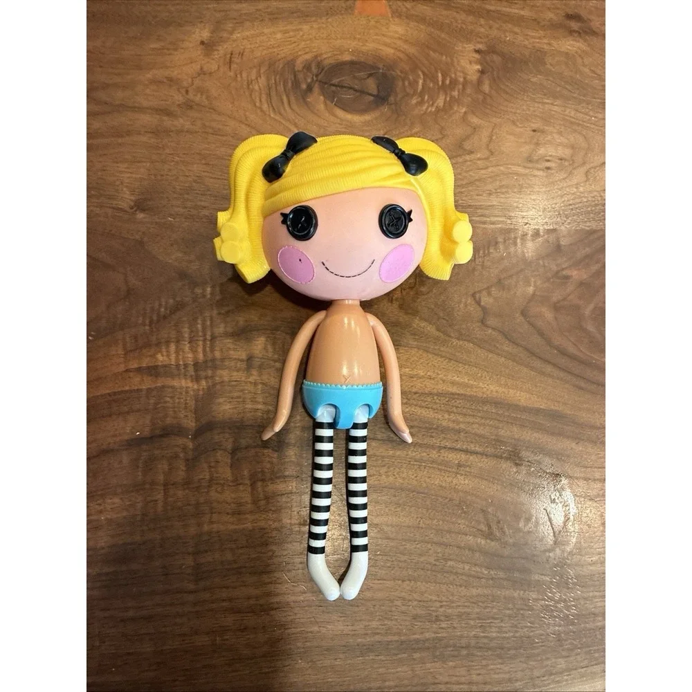 Lalaloopsy Alice In Lalaloopsyland 12